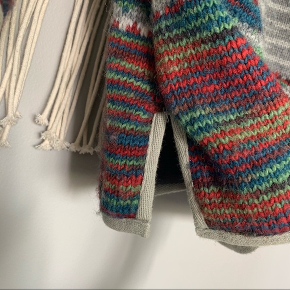 Laundromat Handmade in Nepal 100% Wool Zip Hoodie - Picture 13 of 16